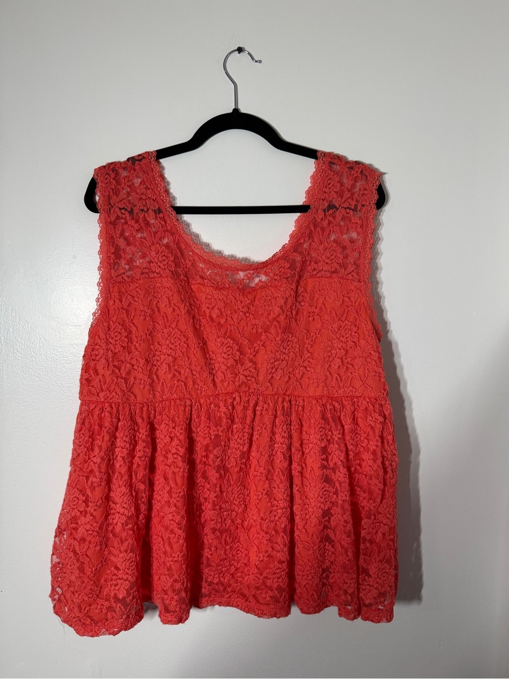 Torrid Size 2 Coral Floral Lace Tank Top Sleeveless